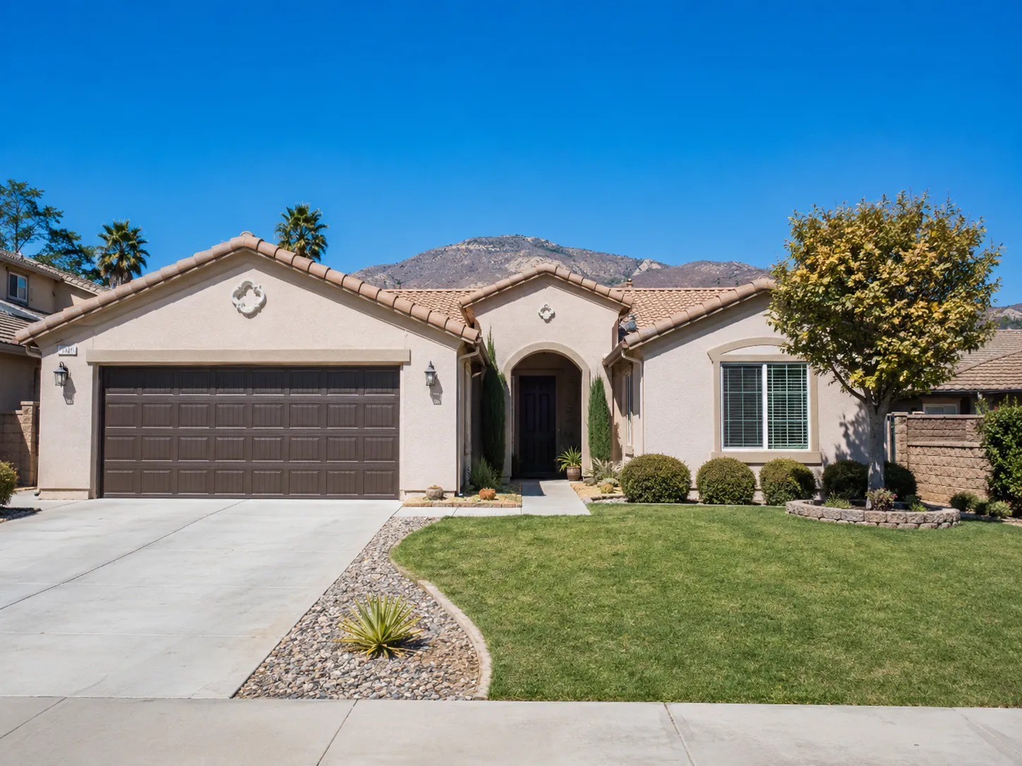 We buy houses in Hemet CA in as-is condition